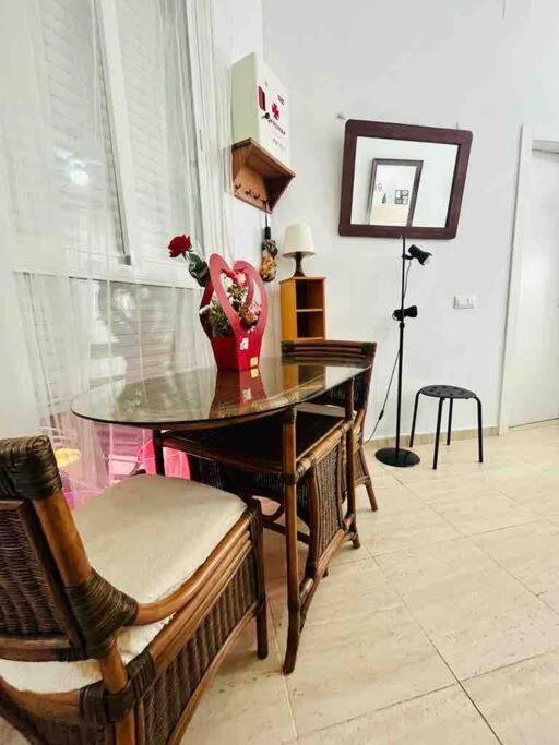 Apartamento Privado En Alameda De Hercules Sevilha Exterior foto
